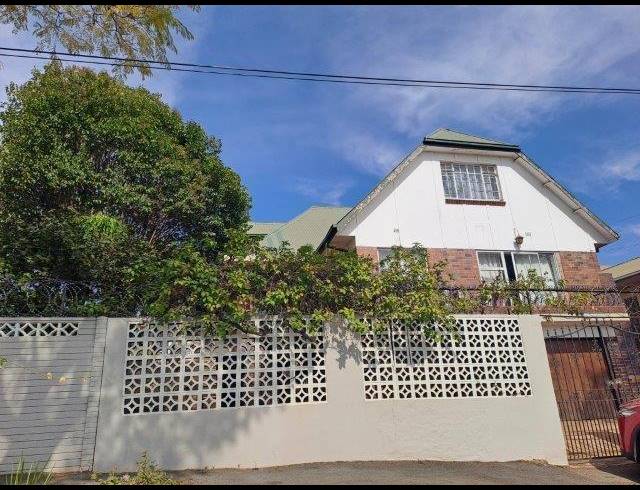 3 BEDROOM HOUSE FOR SALE IN KENSINGTON